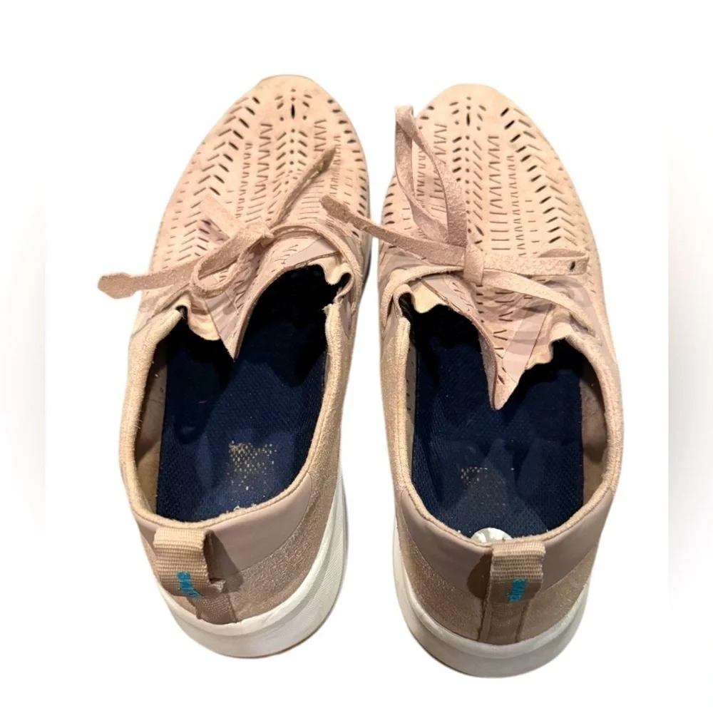 Native Petal Pink Suede Sneakers Outdoor Size Women's 9.5